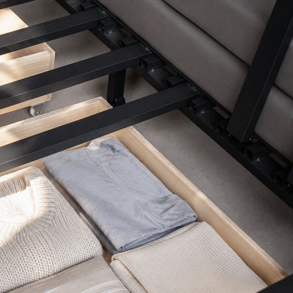 83'' 3-Seater Pull-Out Sleeper Sofa with Storage & USB Port